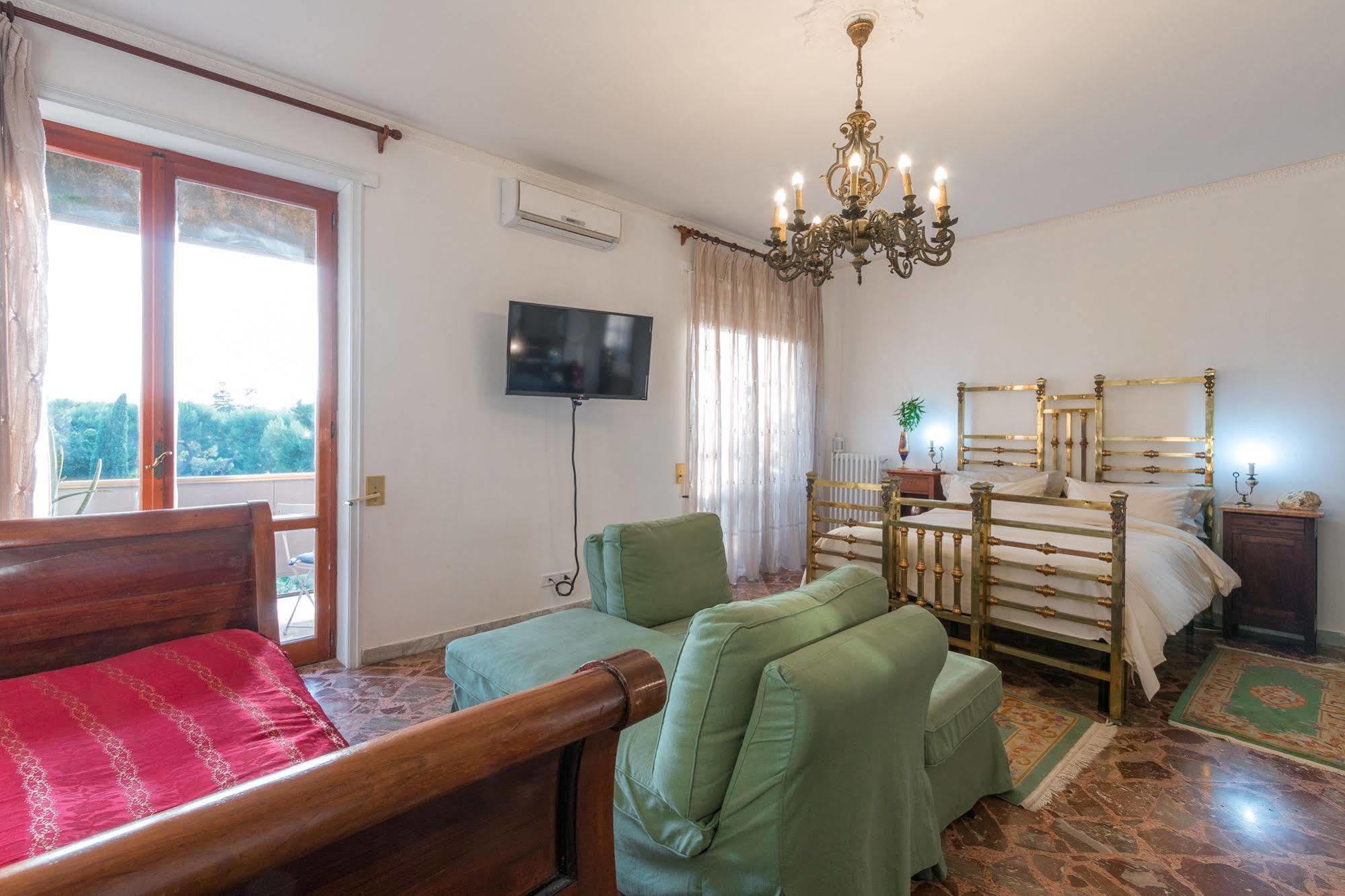 Bed and Breakfast Larala' Лечче Экстерьер фото