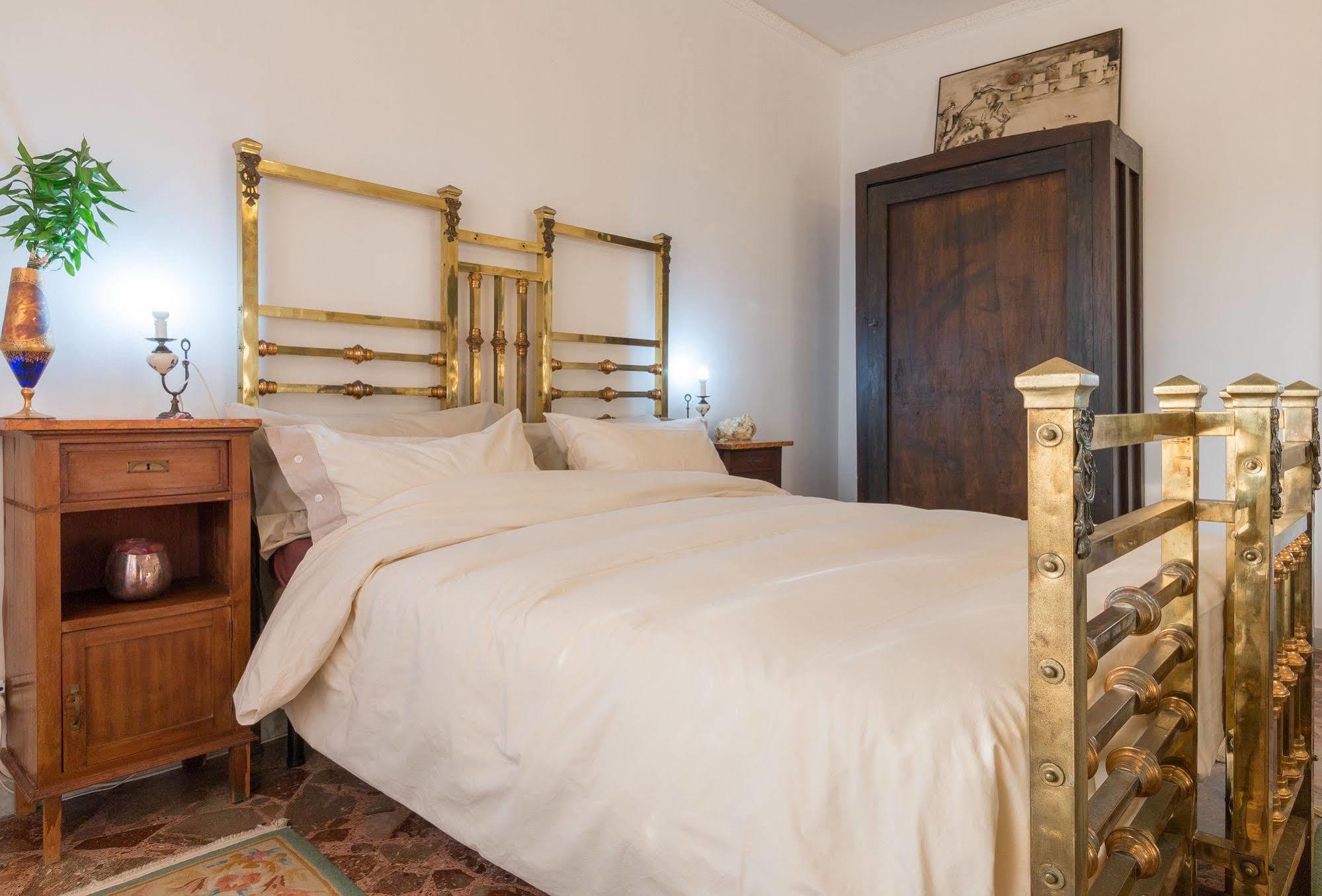 Bed and Breakfast Larala' Лечче Экстерьер фото